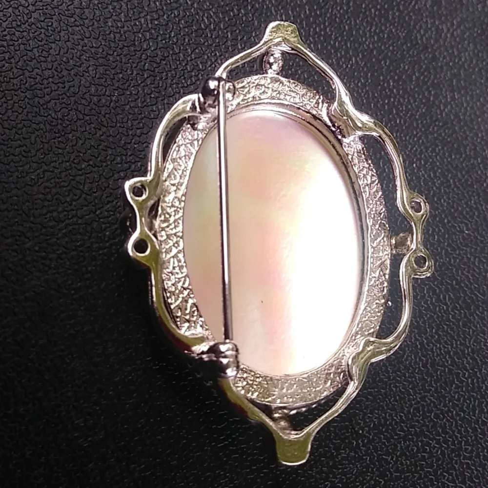 Vintage Whiting & Davis Brooch & Earrings perfect never